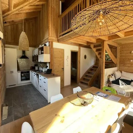 Апартаменты For 8 People Шамони